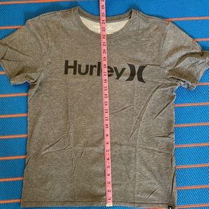 Hurley Athletic Tee Shirt - Mens Medium